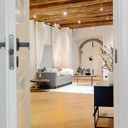 Lejlighed Modern Charm In Old Town Tallinn