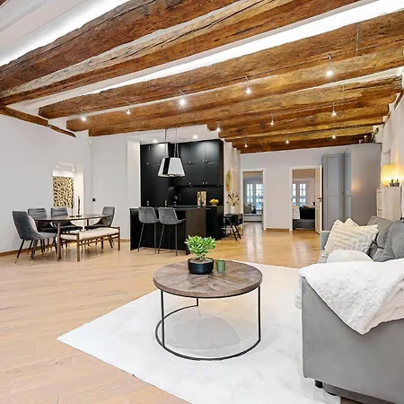 Modern Charm In Old Town 塔林