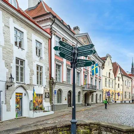 Lejlighed Modern Charm In Old Town *