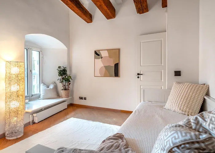 Modern Charm In Old Town Apartamento Tallin